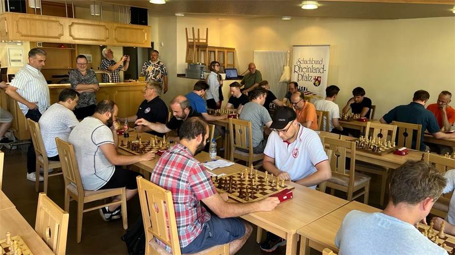 Schachclub Kettig: Schnellschach- und Blitzmeisterschaften des Schachbundes Rheinland-Pfalz – Kühle Köpfe an heißen Schachtagen