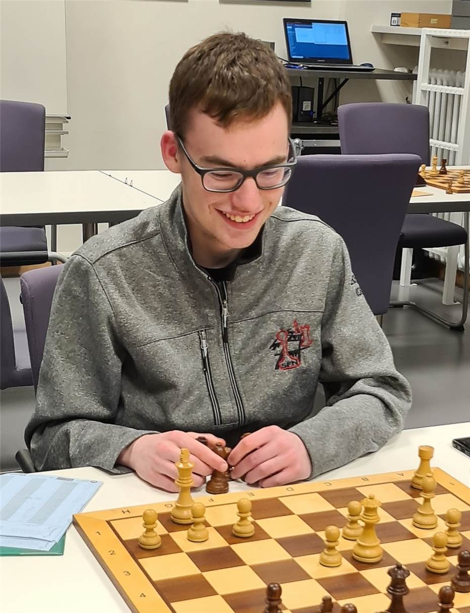 Schachfreunde Nickenich: Jugendspieler Lukas Hesch gewinnt Meisterturnier